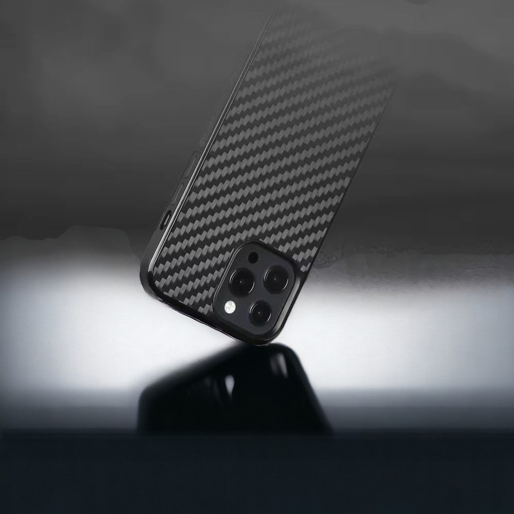 Classic Carbon Fiber iPhone Case - Carbon Conceptz - 